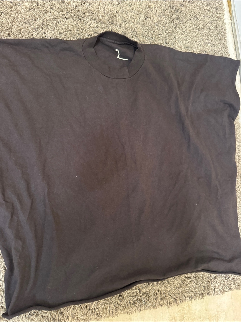 Yeezy vultures box shirt 1 Men's Black Crew Neck Shirt